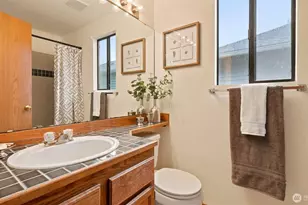 24243 SE 43rd Ct, Sammamish, WA 98029 - Photo 21