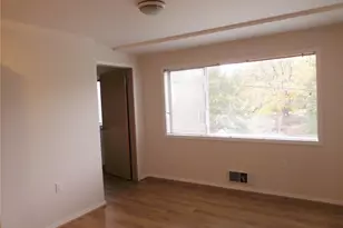 214 W McGraw St, Seattle, WA 98119 - Photo 13