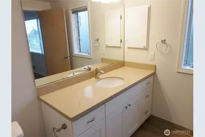 214 W McGraw Street #201, Seattle, WA 98119 - Photo 17