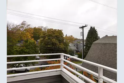 214 W McGraw Street #201, Seattle, WA 98119 - Photo 9
