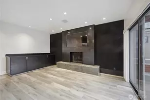 2028 Waverly Pl N, Seattle, WA 98109 - Photo 3