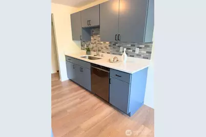 7021 Sand Point Way NE #B310, Seattle, WA 98115 - Photo 7