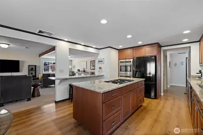 5024 66th Avenue W, University Place, WA 98467 - Photo 17