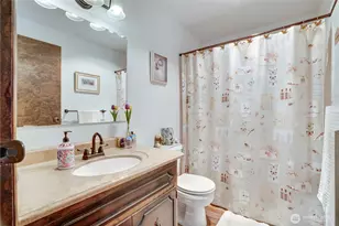 907 Powell St, Steilacoom, WA 98388 - Photo 9