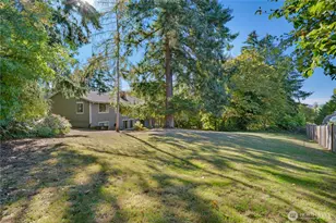 907 Powell St, Steilacoom, WA 98388 - Photo 33