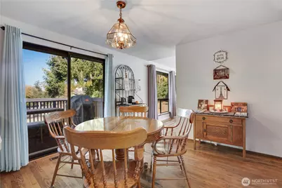 907 Powell Street, Steilacoom, WA 98388 - Photo 17