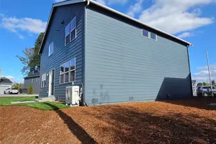 707 129th St E, Tacoma, WA 98445 - Photo 33