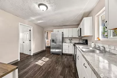 1348 Central Boulevard, Centralia, WA 98531 - Photo 13