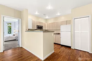 2414 1st Ave, Seattle, WA 98121 - Photo 7