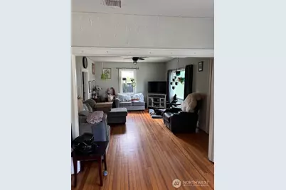 5708 4th Street E, Fife, WA 98424 - Photo 9