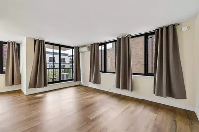 2100 Third Avenue #503, Seattle, WA 98121 - Photo 5
