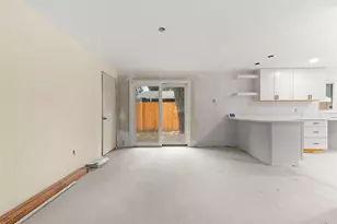 10448 Ainsworth Ave S, Tacoma, WA 98444 - Photo 5