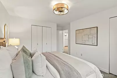 5225 50th Avenue NE #204, Seattle, WA 98105 - Photo 19