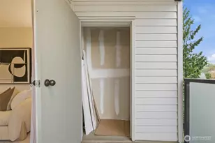 5225 50th Ave NE, Seattle, WA 98105 - Photo 23