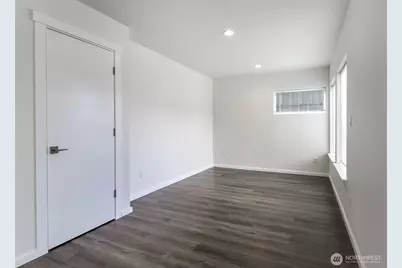 114 E Willis Street, Kent, WA 98032 - Photo 7