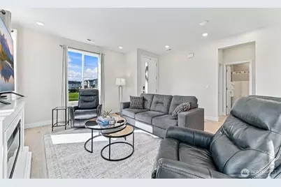 20714 151st Street E, Bonney Lake, WA 98391 - Photo 9