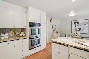 14469 NE 12th Pl, Bellevue, WA 98007 - Photo 11