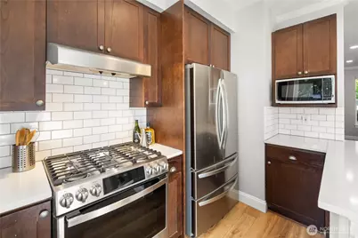 3133 SW Raymond Street, Seattle, WA 98126 - Photo 9