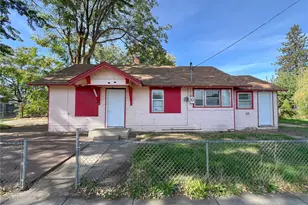 1102 Jefferson Ave, Yakima, WA 98902 - Photo 1