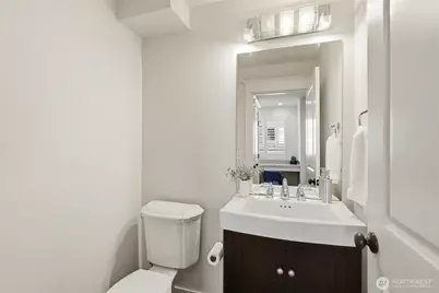 3128 Franklin Avenue E #B, Seattle, WA 98102 - Photo 7