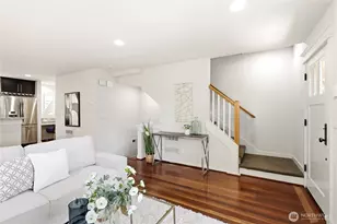 3128 Franklin Ave E, Seattle, WA 98102 - Photo 9