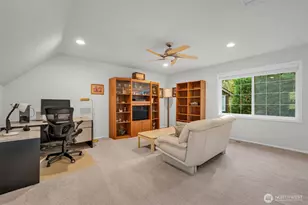 14222 SE 90th St, Newcastle, WA 98059 - Photo 27