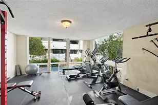 2500 W Manor Pl, Seattle, WA 98199 - Photo 29