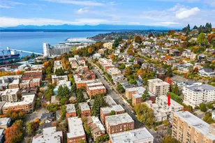 202 W Olympic Pl, Seattle, WA 98119 - Photo 27