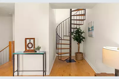 202 W Olympic Place #302, Seattle, WA 98119 - Photo 13