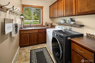 14738 Bear Creek Road NE, Woodinville, WA 98077 - Photo 21