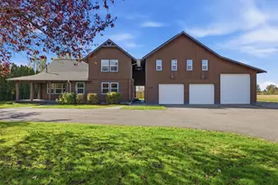 415 N McNeely St, Buckley, WA 98321 - Photo 37