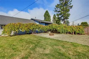 326 Pearl St, Buckley, WA 98321 - Photo 27