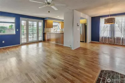 616 13th St SW, Puyallup, WA 98371 - Photo 9