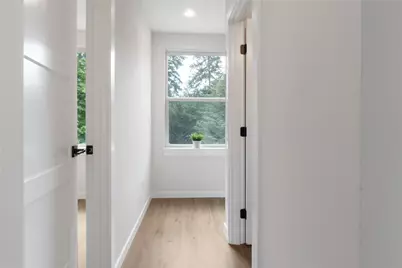 12531 25th Avenue NE #B, Seattle, WA 98125 - Photo 11