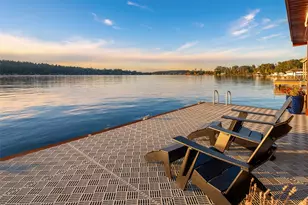 5021 Lakehurst Ln, Bellevue, WA 98006 - Photo 3