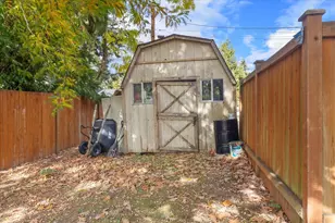 2210 202nd Street SW, Lynnwood, WA 98036 - Photo 25