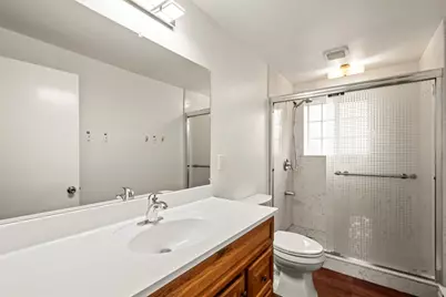 10756 Bartlett Ave NE, Seattle, WA 98125 - Photo 15
