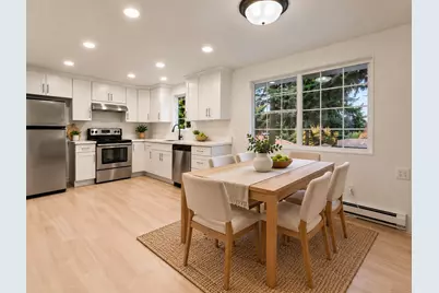 10756 Bartlett Ave NE, Seattle, WA 98125 - Photo 1