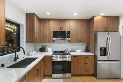 8823 Dibble Avenue NW, Seattle, WA 98117 - Photo 9