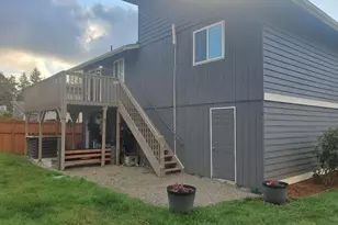 18718 111th Pl SE, Renton, WA 98055 - Photo 17
