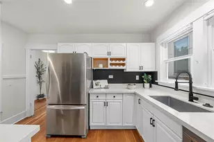 1509 4th Ave W, Seattle, WA 98119 - Photo 11