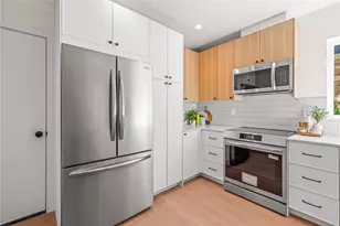 3024 NE 95th St, Seattle, WA 98115 - Photo 11