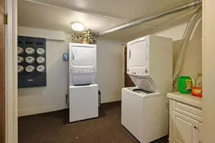 506 N 45th St, Seattle, WA 98103 - Photo 27