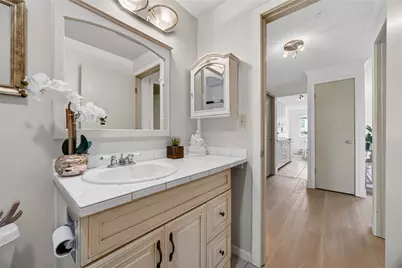 506 N 45th Street #302, Seattle, WA 98103 - Photo 19