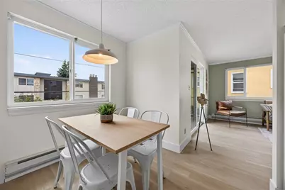 506 N 45th Street #302, Seattle, WA 98103 - Photo 3