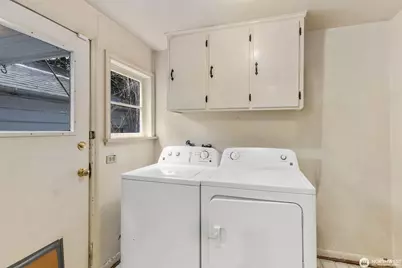 9525 7th Avenue NW, Seattle, WA 98117 - Photo 15