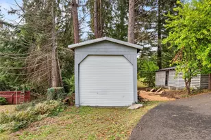 928 Jackson Ave, Raymond, WA 98577 - Photo 29
