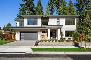 10452 NE 142nd St, Kirkland, WA 98034 - Photo 1