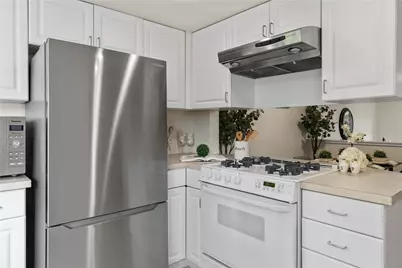 11570 Stone Avenue N #103A, Seattle, WA 98133 - Photo 15