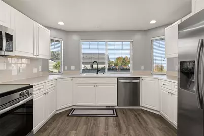 7405 Village Drive, Sumner, WA 98390 - Photo 5
